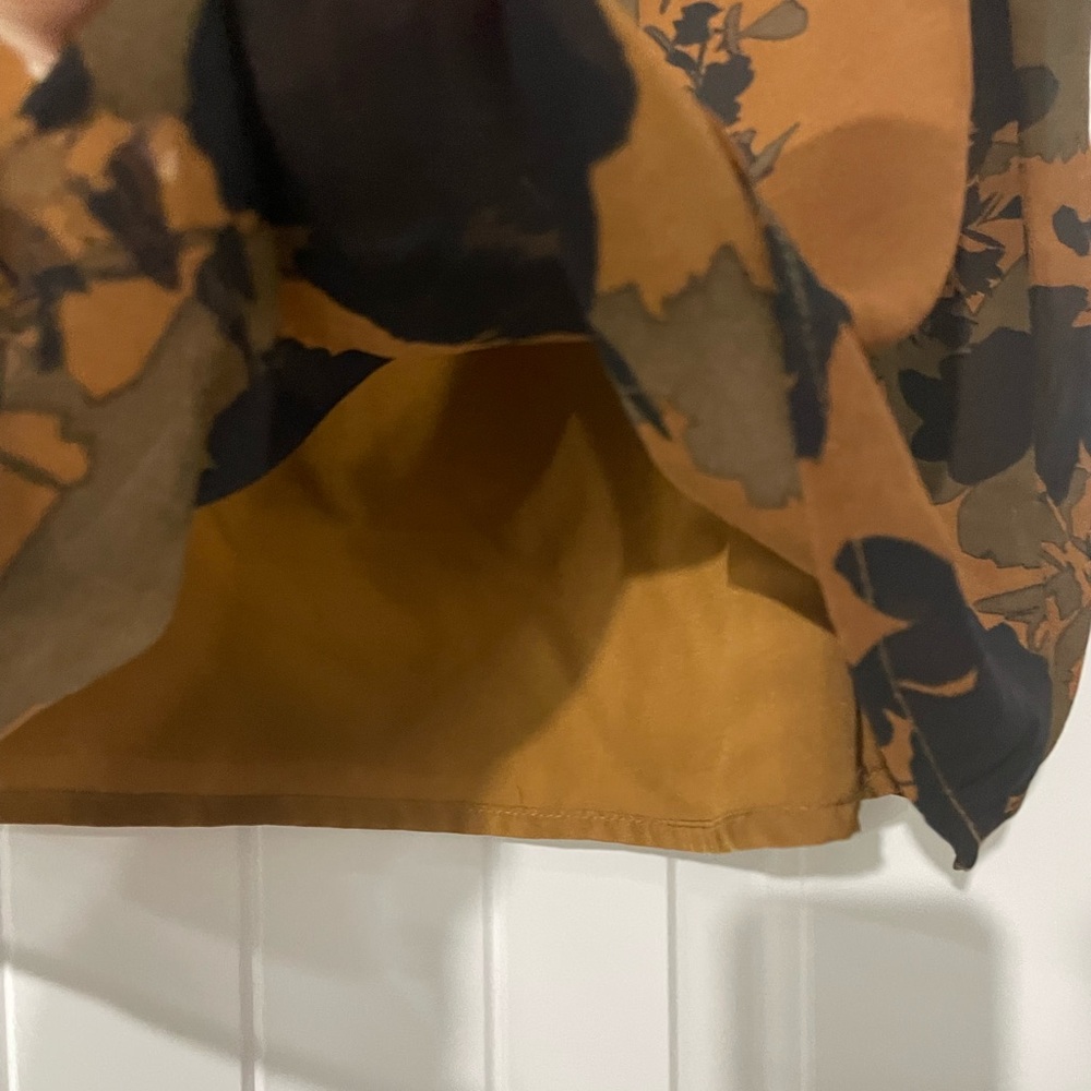 Sugarlips Ruffled Brown and Black Blouse - Picture 6 of 8